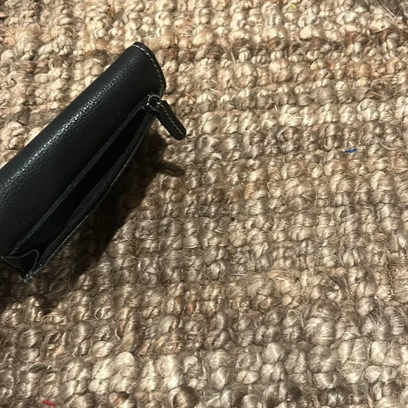 Fossil Genuine Black Leather Tri-Fold Wallet